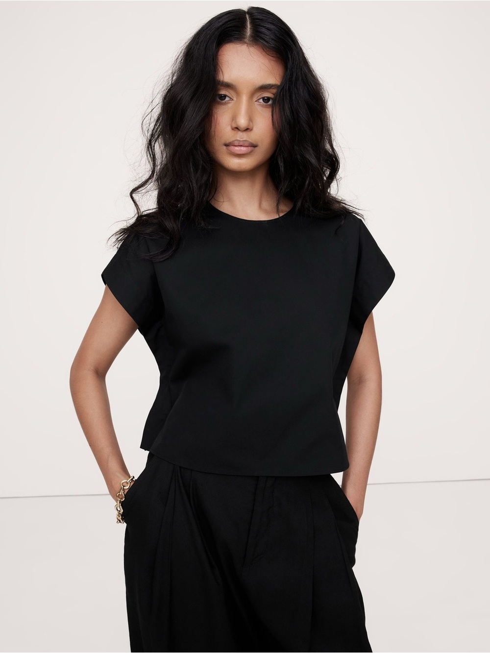 Banana Republic Black Boxy Short Sleeve Crewneck Top